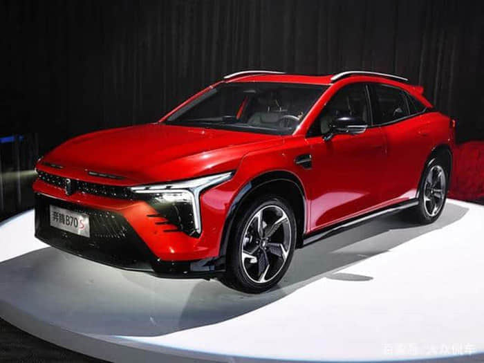 Cayenne 全部在售 2024款 2023款 2022款 2021款 2020款 2019款,11月成都Cayenne销量115辆，全国排名第6名