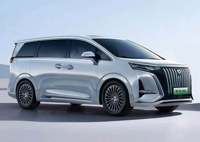 市井老味，香满街巷——蓉小香老卤冒烤鸭开启餐饮新市场