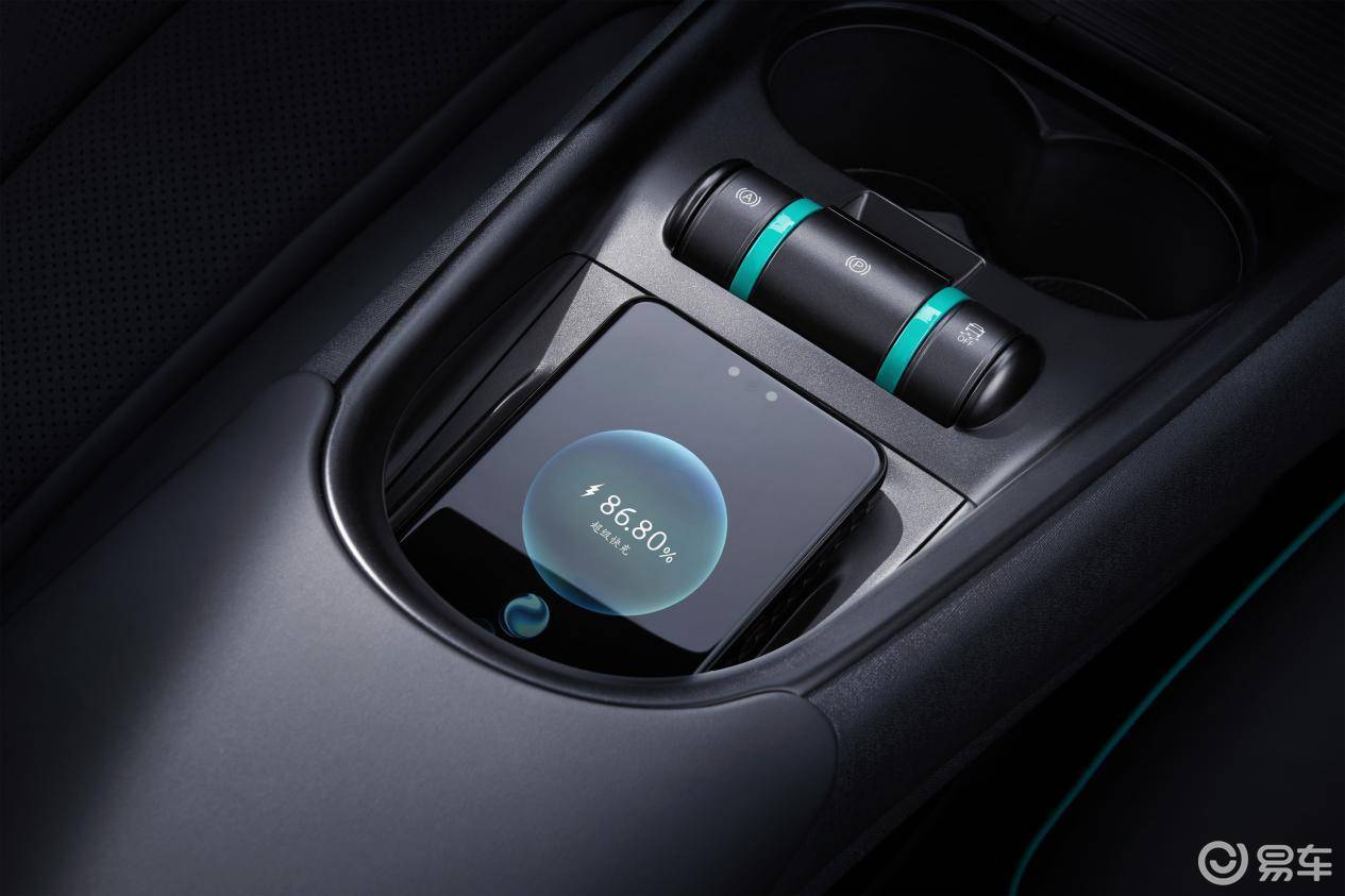 增配又减价 比亚迪海豚荣耀版上市 售价9.98万起