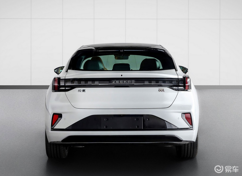 官宣 周冠宇成为新款ZEEKR 001首席操控官