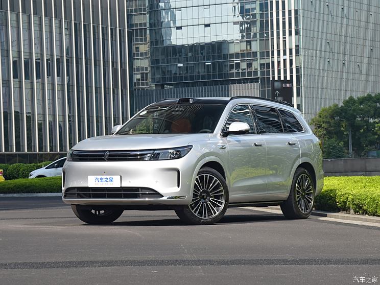 尊界S800/问界M8领衔 鸿蒙智行2025新车大爆料