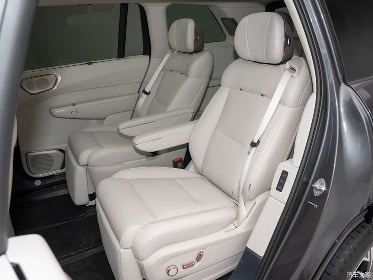 6座布局/插混动力 4月底上市 领克900预售价33.00万起