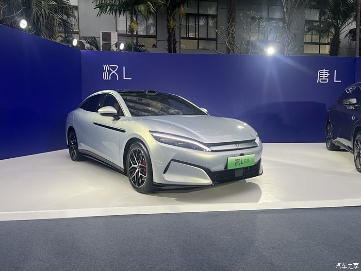 比亚迪汉L EV预售27万元起 0-100km/h加速2.7秒 最高车速305km/h