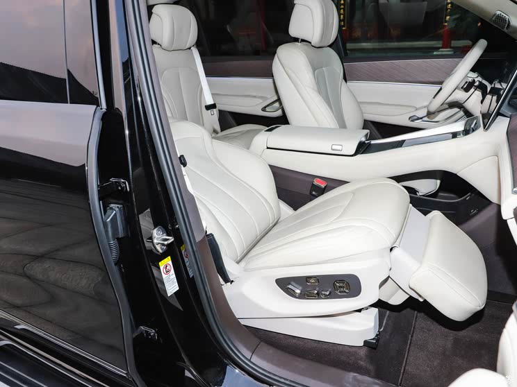 大型SUV 易三方 3.9秒“破百” 这样的腾势N9居然只要38.98万起