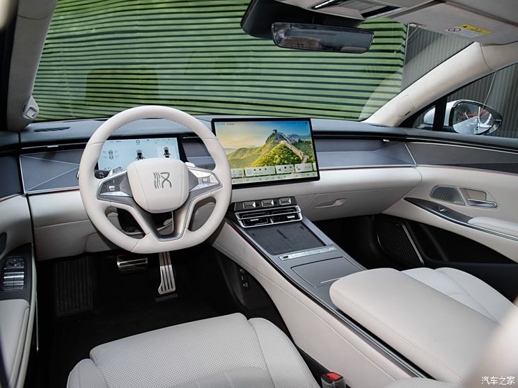 比亚迪汉L EV预售27万元起 0-100km/h加速2.7秒 最高车速305km/h