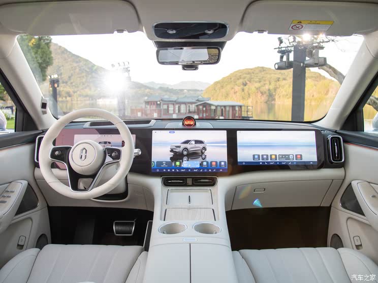 量大管饱 黑科技也不少！途灵平台哪里好？一文看懂问界M8