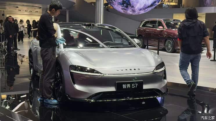 全新奥迪A5L等超160款新车 2025上海车展新车汇总(上)