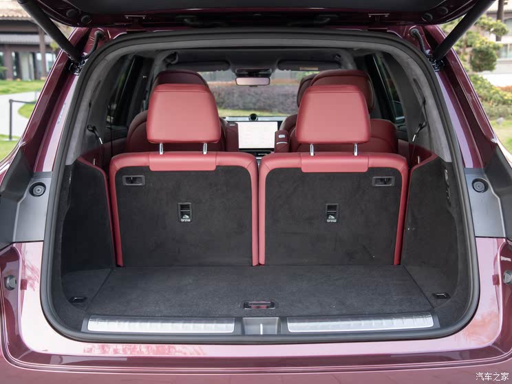 量大管饱 黑科技也不少！途灵平台哪里好？一文看懂问界M8