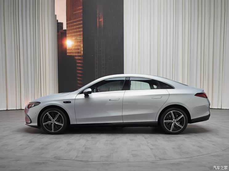 全新奥迪A5L等超160款新车 2025上海车展新车汇总(上)