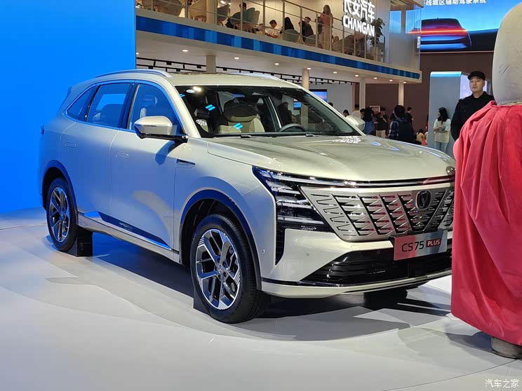 全新奥迪A5L等超160款新车 2025上海车展新车汇总(上)