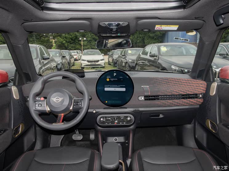 2025上海车展：MINI全家福来了 敞篷版上市 还有电动JCW！