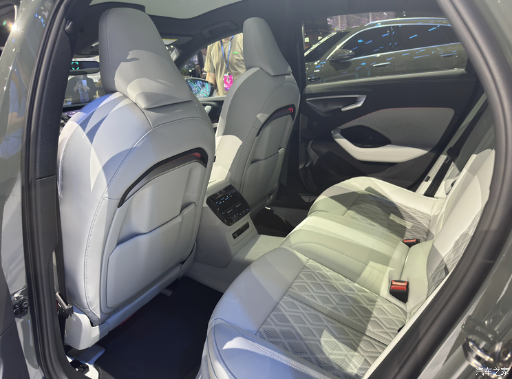 全新奥迪A5L等超160款新车 2025上海车展新车汇总(上)