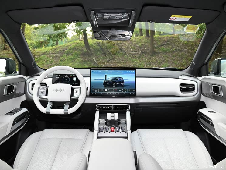 预售价13.98万起 配备一键漂移模式！方程豹钛3将于4月16日上市