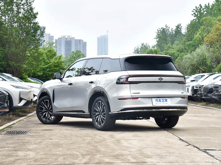 全新奥迪A5L等超160款新车 2025上海车展新车汇总(上)