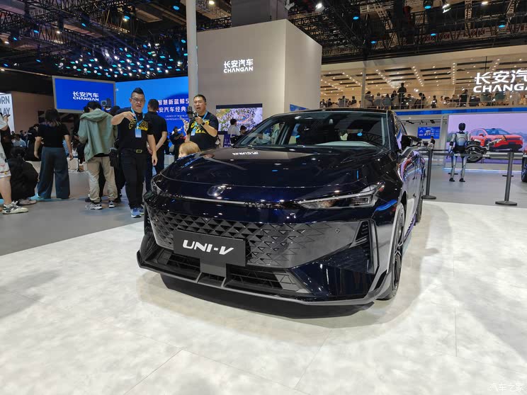 全新奥迪A5L等超160款新车 2025上海车展新车汇总(上)