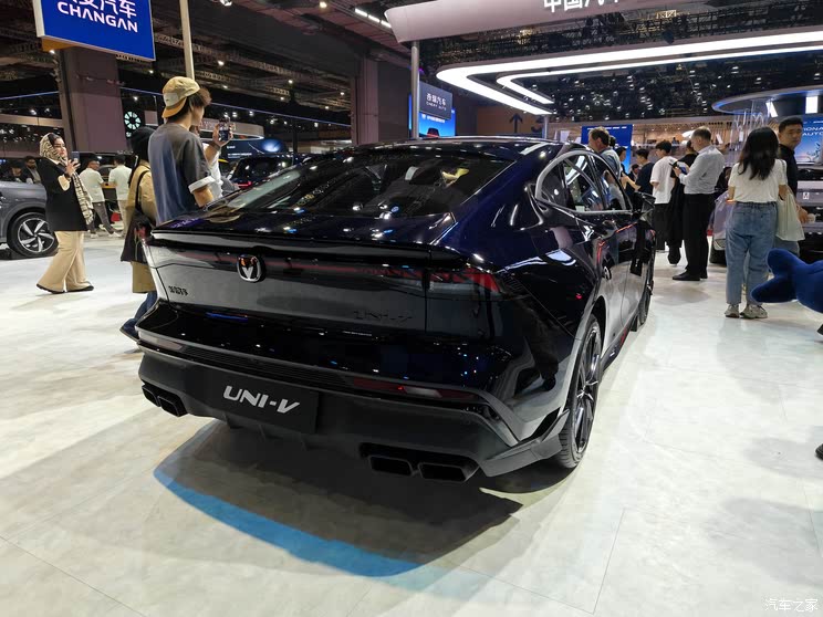 全新奥迪A5L等超160款新车 2025上海车展新车汇总(上)