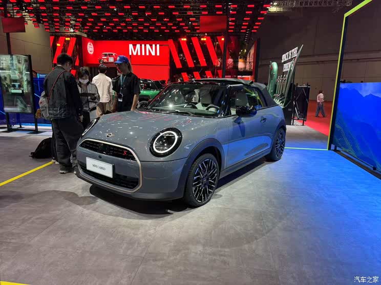 2025上海车展：MINI全家福来了 敞篷版上市 还有电动JCW！