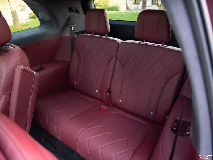 量大管饱 黑科技也不少！途灵平台哪里好？一文看懂问界M8