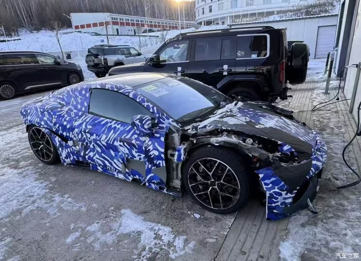 腾势跑车内饰谍照 普通人也能圆跑车梦？比亚迪版“86”要来了