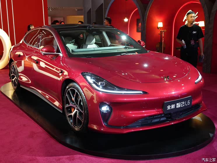 权益价20.49-26.49万元 新款智己L6上市 排队等小米SU7还是选它？