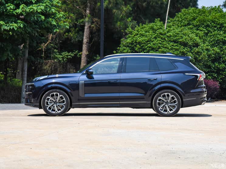 限时置换价23.58万起 领克09EM-P长续航大五座上市！