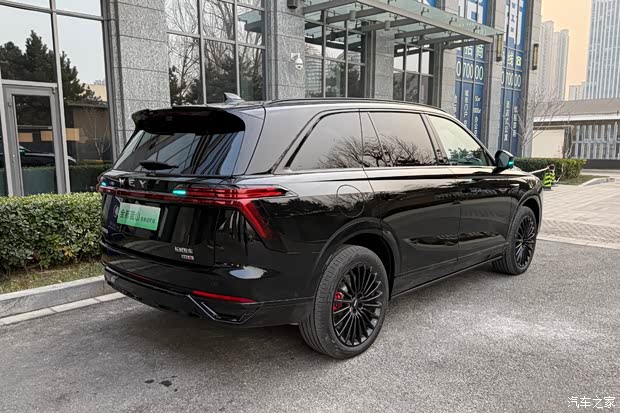 限时售27.58万起 VLA大模型六座插混SUV 魏牌蓝山智能进阶版上市